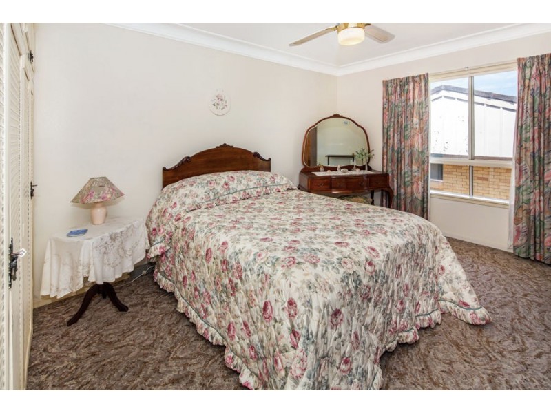 8 Dirkala Street, Mansfield QLD 4122