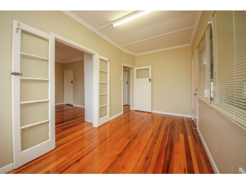 320 Stanley Road, Carina QLD 4152