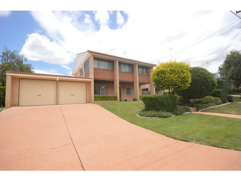 5 Montreal Street, Wishart QLD 4122