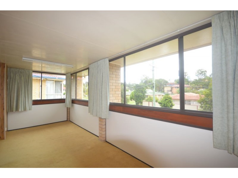 5 Montreal Street, Wishart QLD 4122