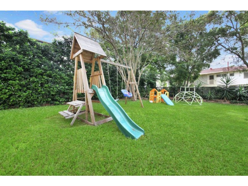 10 Dallin Street, Wishart QLD 4122