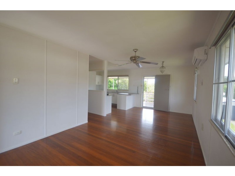 8 Roby Street, Wynnum QLD 4178