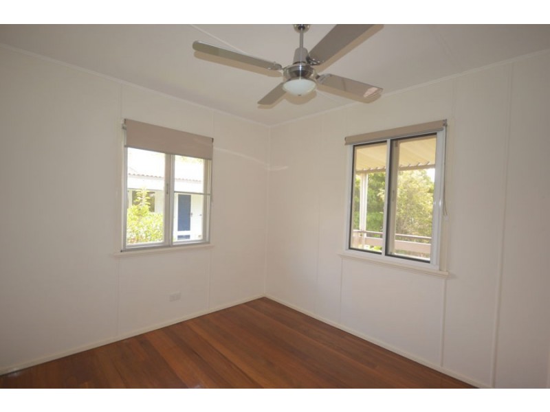 8 Roby Street, Wynnum QLD 4178