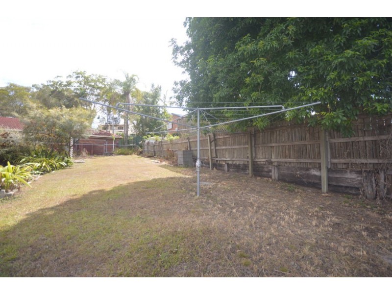 7 Suffolk Street, Wishart QLD 4122