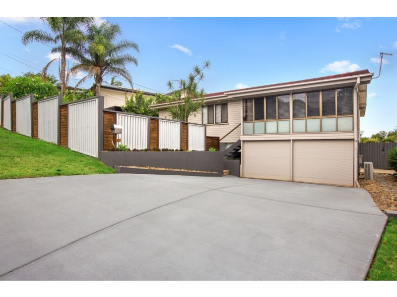 26 Pareena Crescent, Mansfield QLD 4122