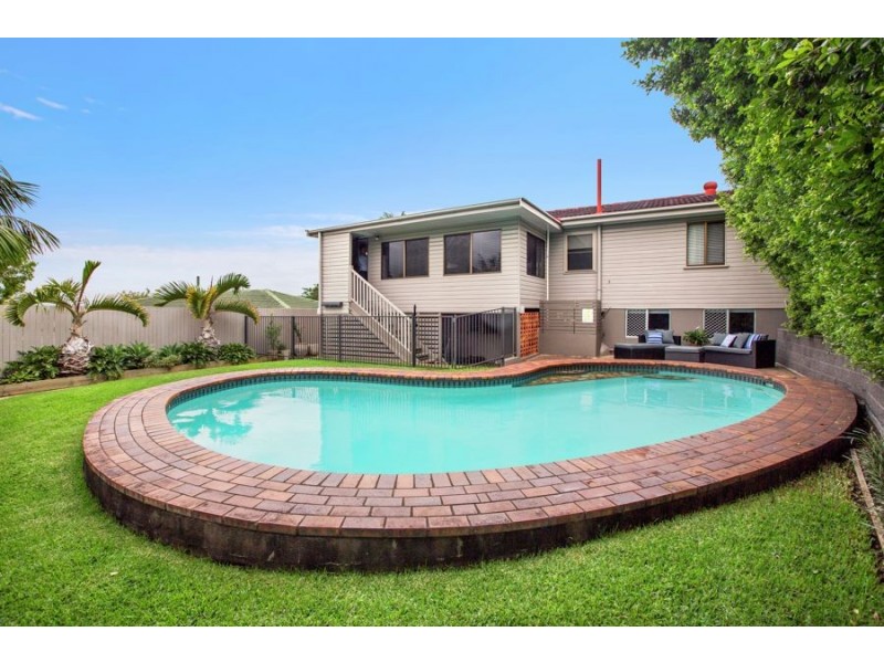 26 Pareena Crescent, Mansfield QLD 4122