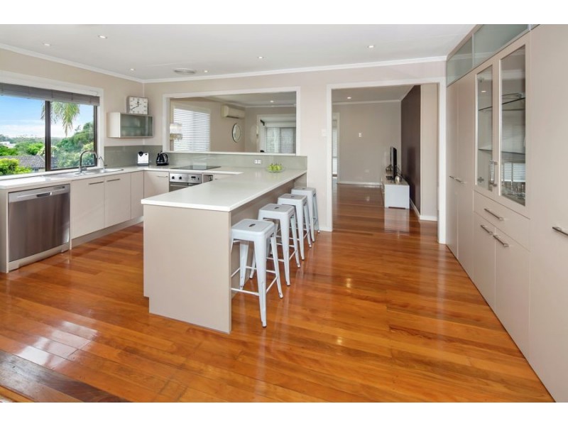 26 Pareena Crescent, Mansfield QLD 4122