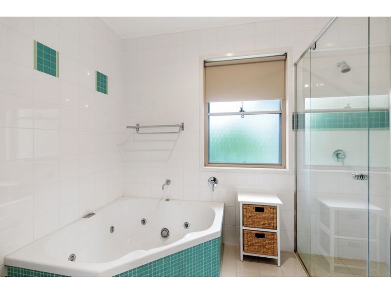 26 Pareena Crescent, Mansfield QLD 4122