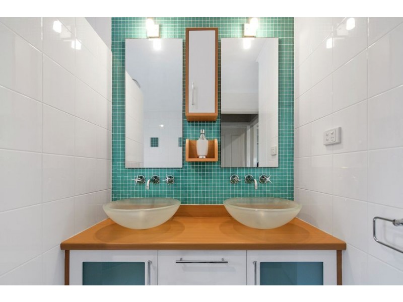 26 Pareena Crescent, Mansfield QLD 4122