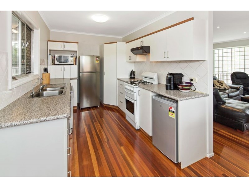 67 Greenmeadow Road, Mansfield QLD 4122