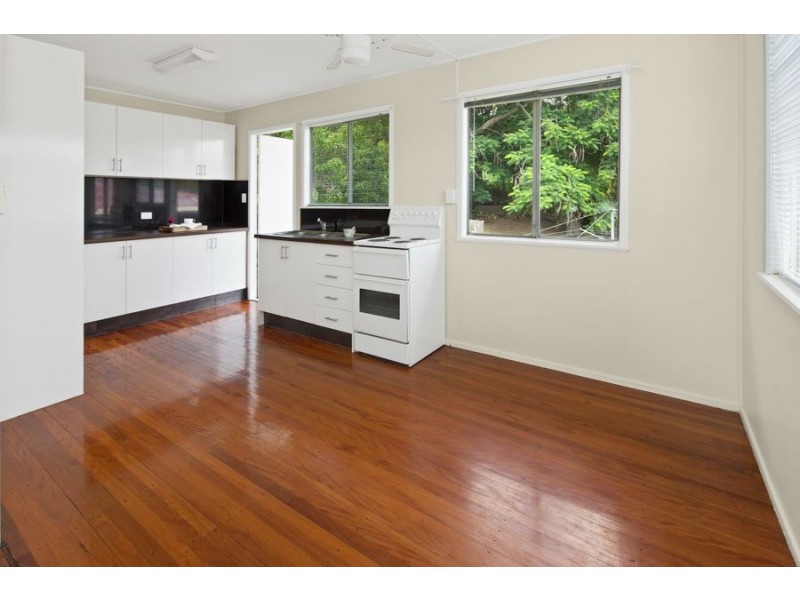 16 Tantallon Street, Mount Gravatt East QLD 4122