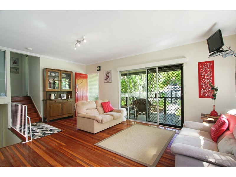 23 Danina Street, Mansfield QLD 4122