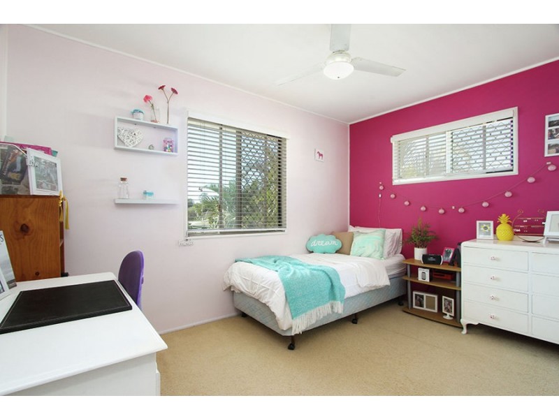 23 Danina Street, Mansfield QLD 4122