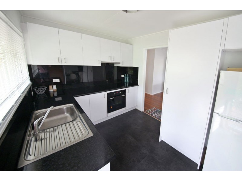 1 Ingal Street, Wishart QLD 4122