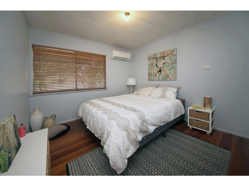 1 Ingal Street, Wishart QLD 4122