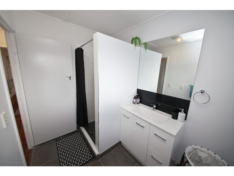 1 Ingal Street, Wishart QLD 4122