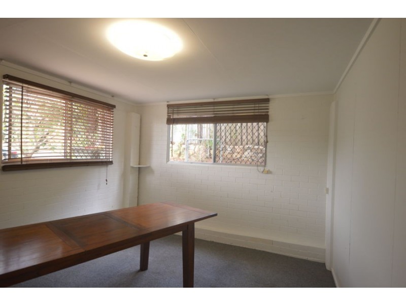 32 Pareena Crescent, Mansfield QLD 4122