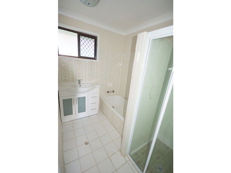 1 Ham Road, Mansfield QLD 4122