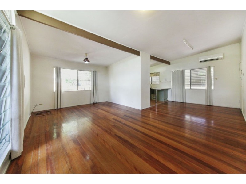 6 Ingal Street, Wishart QLD 4122