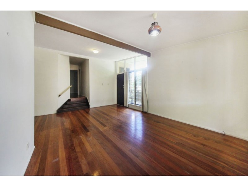 6 Ingal Street, Wishart QLD 4122