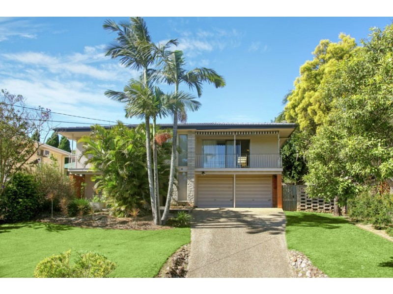 88 Pareena Crescent, Mansfield QLD 4122