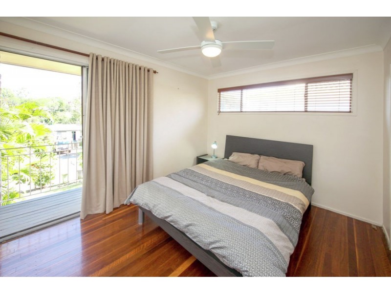 88 Pareena Crescent, Mansfield QLD 4122