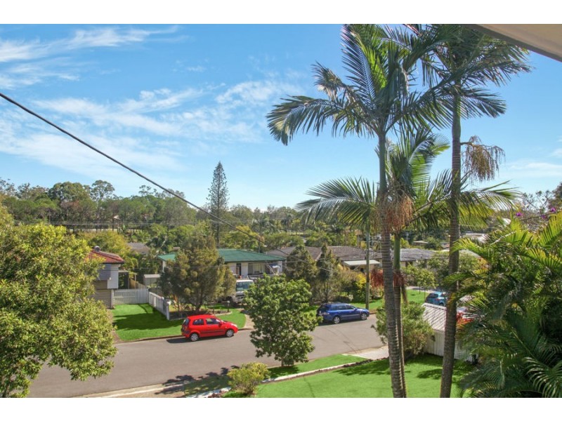 88 Pareena Crescent, Mansfield QLD 4122