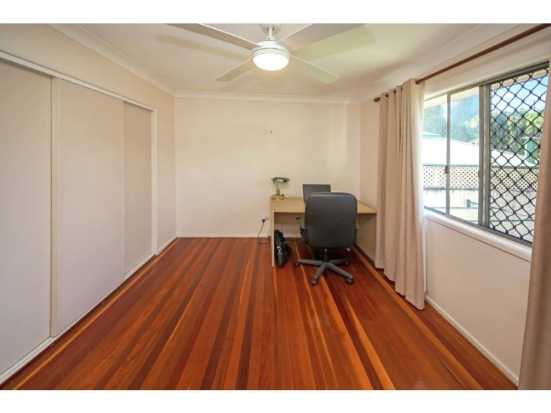 88 Pareena Crescent, Mansfield QLD 4122