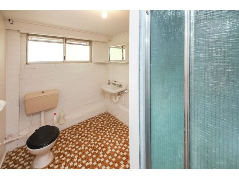 214 Broadwater Road, Mansfield QLD 4122