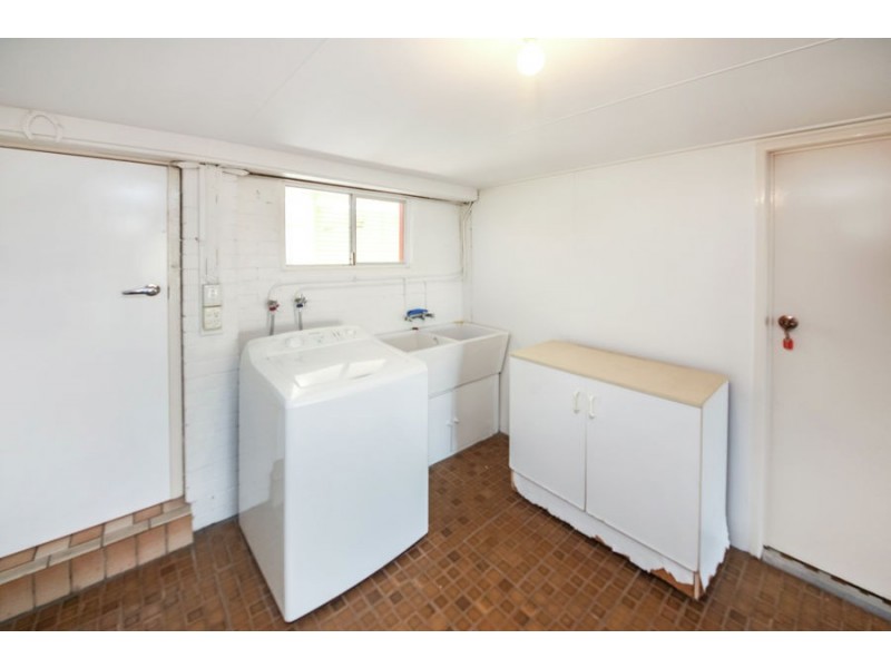 214 Broadwater Road, Mansfield QLD 4122