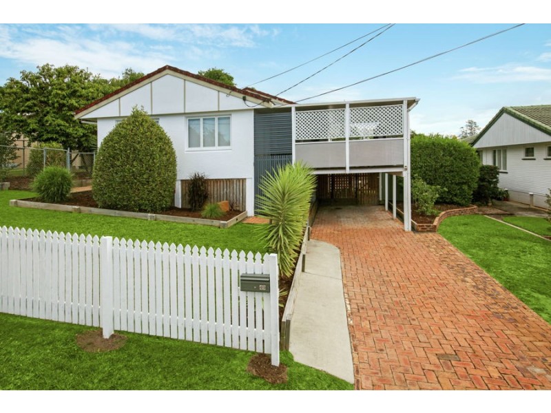 49 Luprena Street, Mansfield QLD 4122