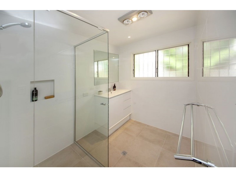 49 Luprena Street, Mansfield QLD 4122