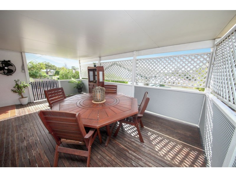 49 Luprena Street, Mansfield QLD 4122