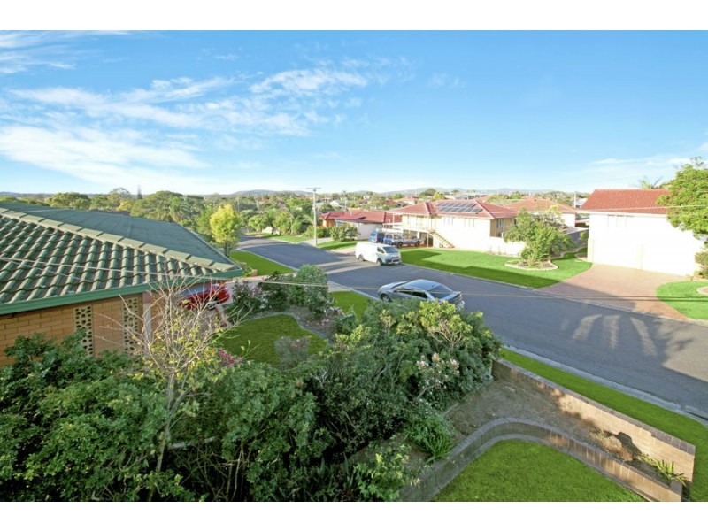 10 Laconia Street, Mansfield QLD 4122