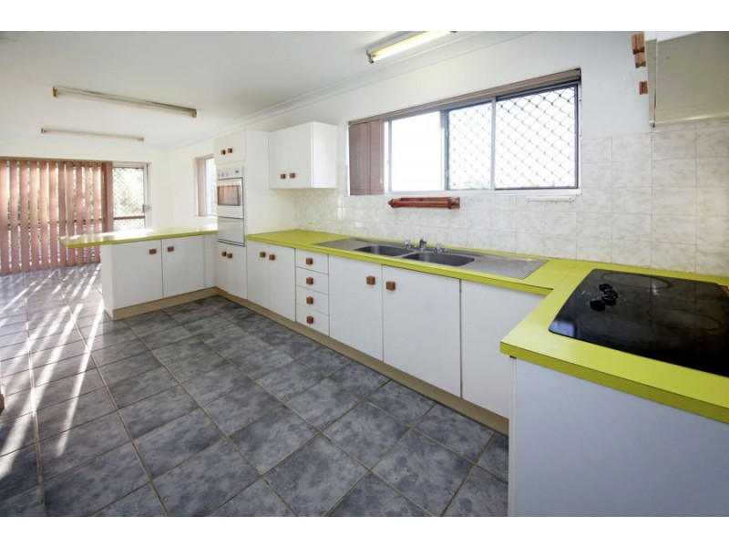 10 Laconia Street, Mansfield QLD 4122