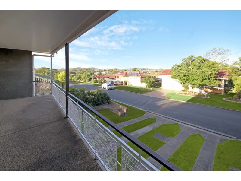 10 Laconia Street, Mansfield QLD 4122