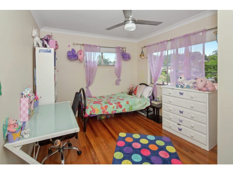 4 Geneva Street, Wishart QLD 4122