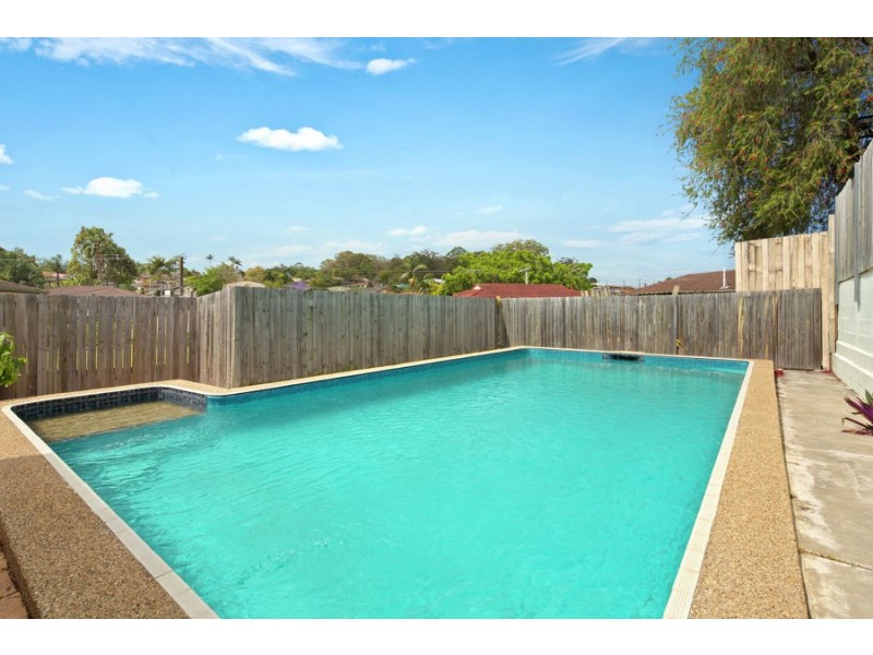 4 Geneva Street, Wishart QLD 4122