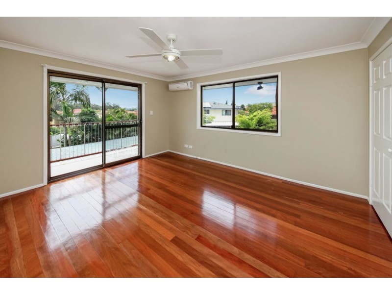 20 St Andrew Place, Wishart QLD 4122