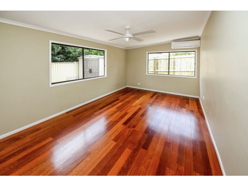 20 St Andrew Place, Wishart QLD 4122