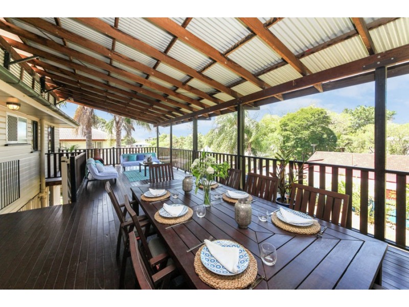 38 Arura Street, Mansfield QLD 4122