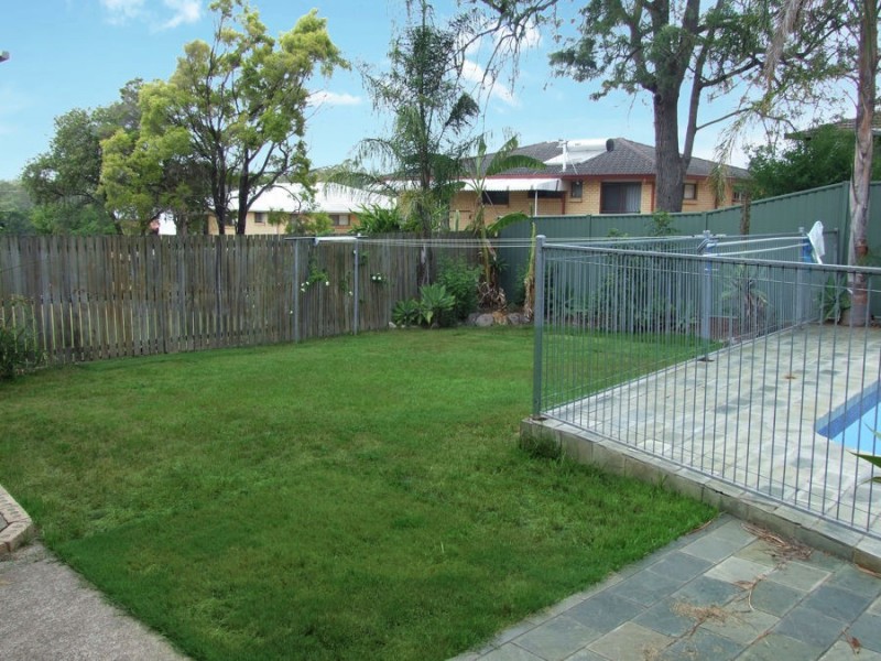 9 Gordonia Street, Macgregor QLD 4109