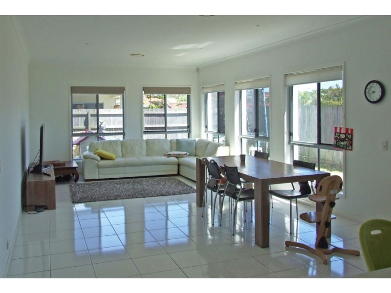 79 Highland Crescent, Belmont QLD 4153