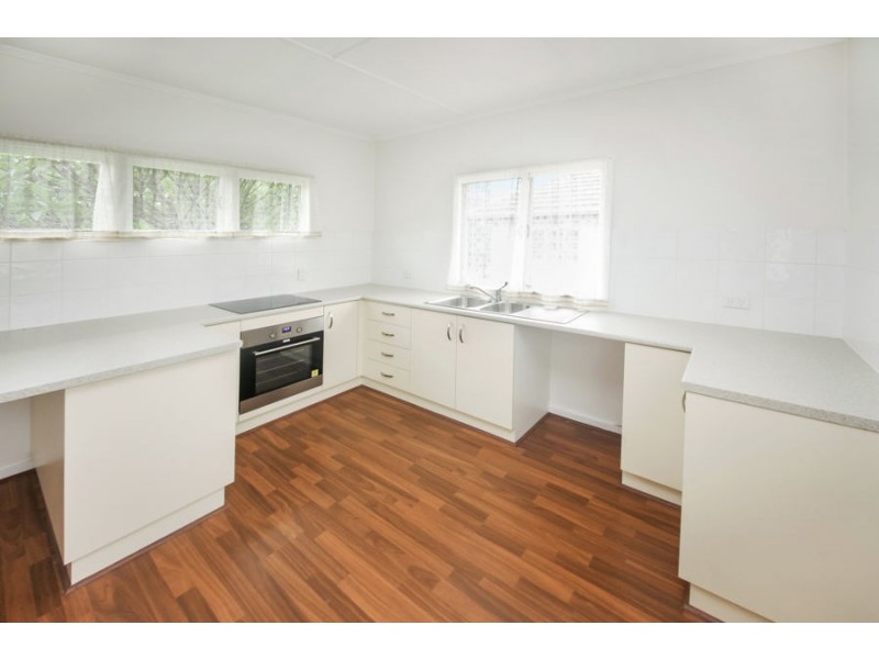 8 Derwent Street, Upper Mount Gravatt QLD 4122