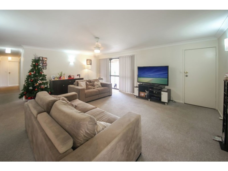 32 Holder Street, Wishart QLD 4122