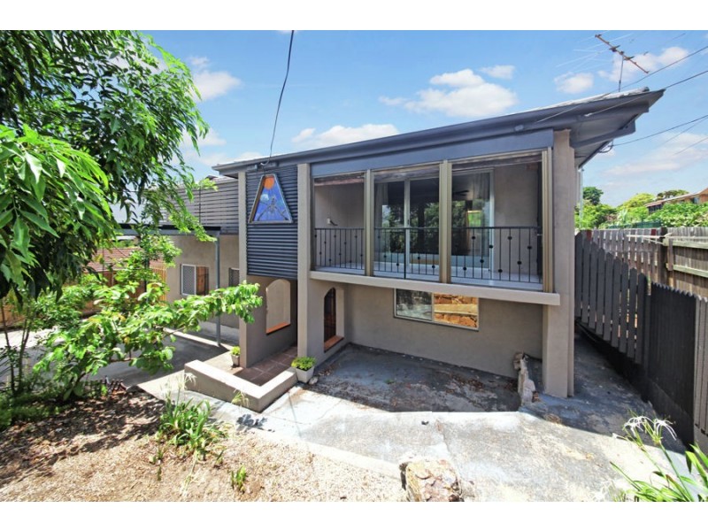 54 Luprena Street, Mansfield QLD 4122