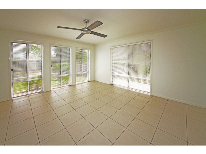12 Lillypilly Court, Helensvale QLD 4212
