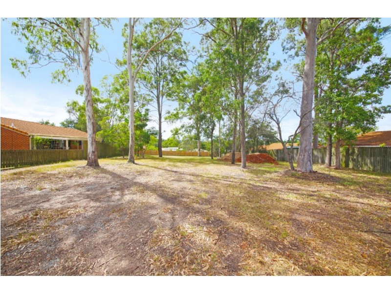 25 Eastwood Drive, Mansfield QLD 4122