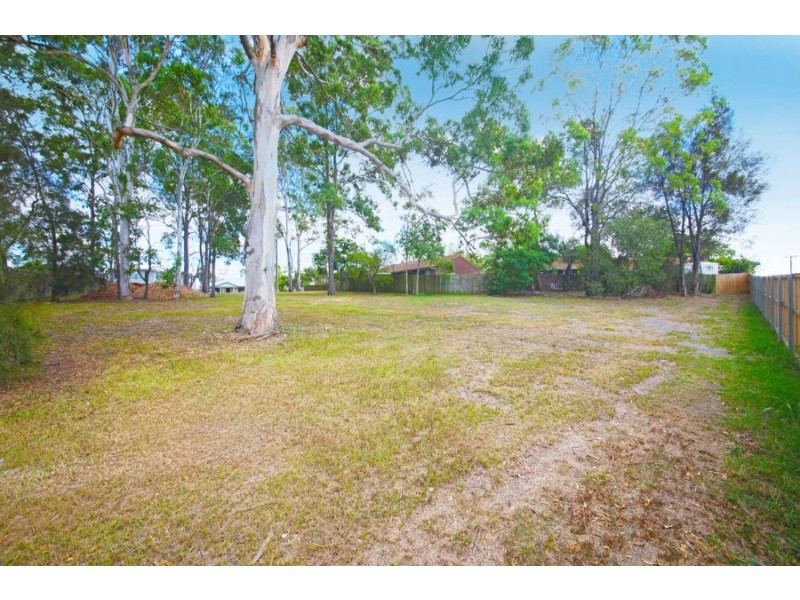 25 Eastwood Drive, Mansfield QLD 4122