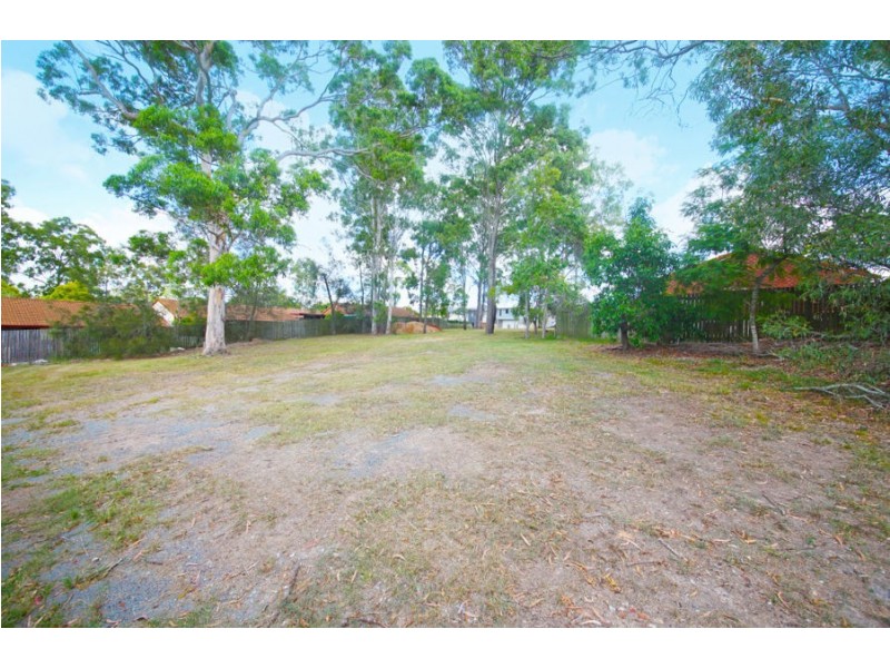 25 Eastwood Drive, Mansfield QLD 4122